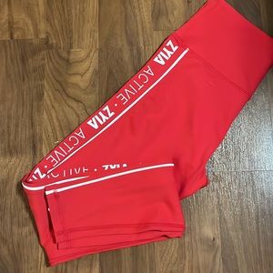 Zyia leggings